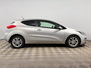 Хетчбэк Kia Ceed 2013 года, 1049900 рублей, Казань