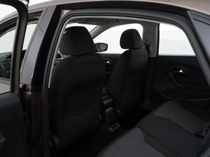 Седан Volkswagen Polo 2018 года, 1248077 рублей, Москва