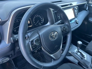 Внедорожник Toyota RAV4 2018 года, 2790000 рублей, Абакан