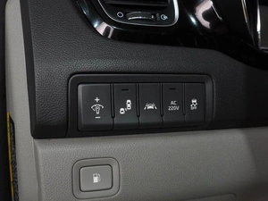 Минивэн Kia Carnival 2016 года, 2597000 рублей, Воронеж