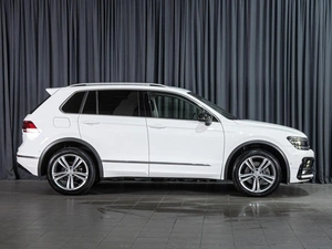 Внедорожник Volkswagen Tiguan 2018 года, 2750000 рублей, Волгоград