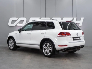 Внедорожник Volkswagen Touareg 2014 года, 1749000 рублей, Воронеж