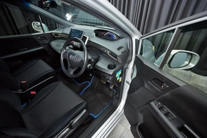 Минивэн Honda Freed 2011 года, 950000 рублей, Красноярск