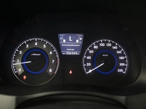 Седан Hyundai Solaris 2011 года, 860000 рублей, Омск