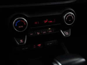 Хетчбэк Kia Rio X-Line 2018 года, 1429050 рублей, Москва