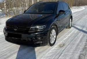 Внедорожник Volkswagen Tiguan 2017 года, 1650000 рублей, Москва
