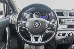 Седан Renault Logan 2018 года, 779000 рублей, Барнаул