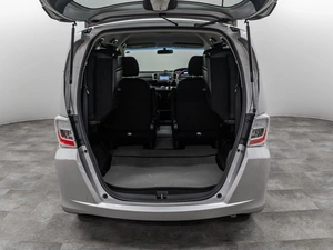Минивэн Honda Freed 2012 года, 1075000 рублей, Красноярск