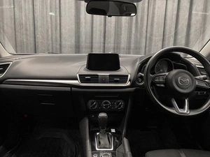 Хетчбэк Mazda Axela 2017 года, 1350000 рублей, Красноярск