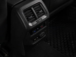 Внедорожник Volkswagen Tiguan 2020 года, 2999000 рублей, Тюмень