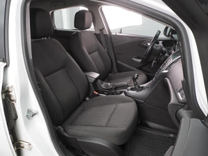 Хетчбэк Opel Astra 2013 года, 899000 рублей, Воронеж