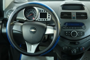 Хетчбэк Chevrolet Spark 2011 года, 439000 рублей, Омск