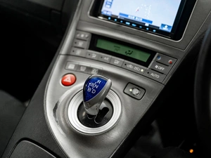 Лифтбек Toyota Prius 2012 года, 1235000 рублей, Красноярск