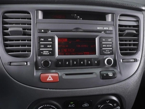 Седан Kia Rio 2010 года, 590000 рублей, Ростов-на-Дону