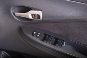 Универсал Toyota Corolla Fielder 2010 года, 1039000 рублей, Томск