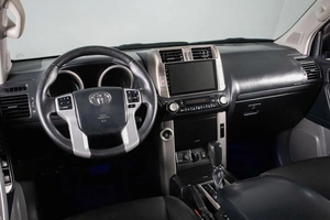 Внедорожник Toyota Land Cruiser Prado 2012 года, 3319000 рублей, Сургут