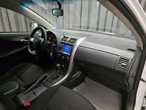 Седан Toyota Corolla 2012 года, 1049000 рублей, Красноярск