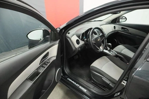 Седан Chevrolet Cruze 2013 года, 1040000 рублей, Курск