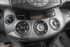 Внедорожник Toyota RAV4 2007 года, 1239000 рублей, Барнаул