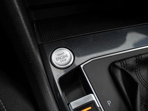Внедорожник Volkswagen Tiguan 2019 года, 2240000 рублей, Краснодар