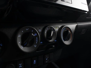 Пикап Toyota Hilux 2020 года, 2830000 рублей, Омск
