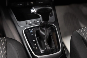 Хетчбэк Kia Rio X-Line 2018 года, 1089000 рублей, Новосибирск