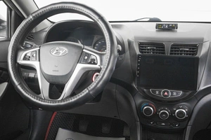 Хетчбэк Hyundai Solaris 2012 года, 729000 рублей, Кемерово