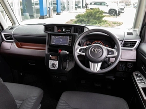 Минивэн Toyota Roomy 2019 года, 1215000 рублей, Краснодар