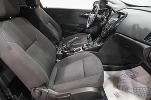 Хетчбэк Opel Astra 2012 года, 749000 рублей, Новокузнецк