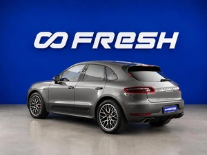 Внедорожник Porsche Macan Turbo 2014 года, 2699982 рублей, Москва