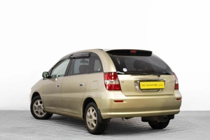 Минивэн Toyota Nadia 2001 года, 649000 рублей, Барнаул