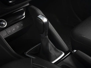 Внедорожник Renault Kaptur 2020 года, 1370000 рублей, Омск