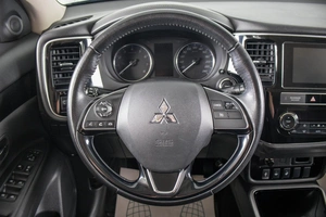 Внедорожник Mitsubishi Outlander 2019 года, 1999000 рублей, Пермь