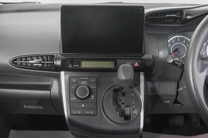 Минивэн Toyota Wish 2009 года, 1349000 рублей, Кемерово