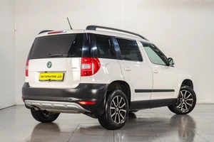 Внедорожник Skoda Yeti 2012 года, 909000 рублей, Челябинск