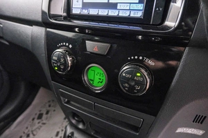 Минивэн Toyota bB 2013 года, 989000 рублей, Красноярск