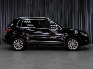 Внедорожник Volkswagen Tiguan 2013 года, 1819000 рублей, Тюмень
