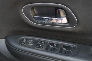 Внедорожник Honda Vezel 2014 года, 1559000 рублей, Омск