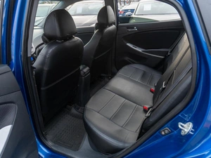 Седан Hyundai Solaris 2011 года, 859000 рублей, Саратов