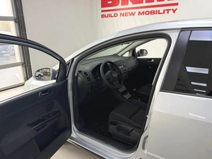 Хэтчбек Volkswagen Golf Plus 2012 года, 1100000 рублей, Смоленск
