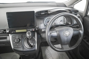 Минивэн Toyota Wish 2011 года, 1199000 рублей, Кемерово