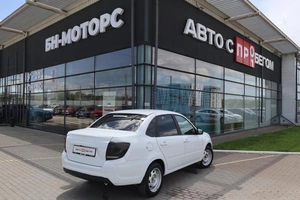 Седан ВАЗ (LADA) Granta 2023 года, 890000 рублей, Мирное