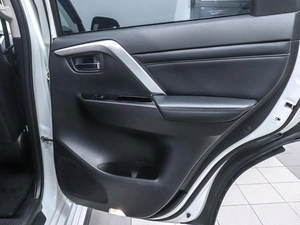 Внедорожник Mitsubishi Montero Sport 2022 года, 4200000 рублей, Красноярск