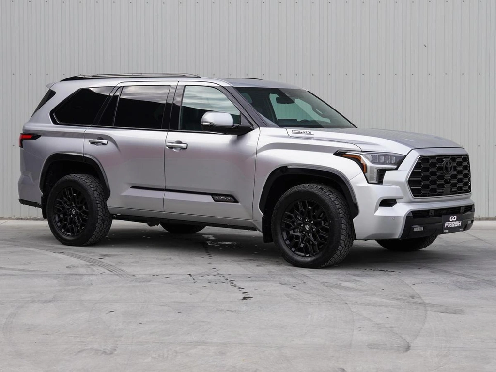 Внедорожник Toyota Sequoia 2023 года, 10150000 рублей, Краснодар