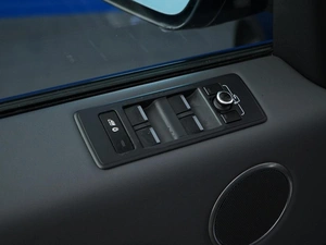 Внедорожник Land Rover Range Rover Sport 2015 года, 2699332 рублей, Москва