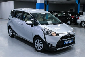 Минивэн Toyota Sienta 2018 года, 1293000 рублей, Солонцы
