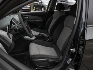 Седан Chevrolet Cruze 2015 года, 899000 рублей, Большой Сочи