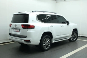Внедорожник Toyota Land Cruiser 2021 года, 10890000 рублей, Красноярск