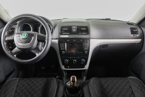 Внедорожник Skoda Yeti 2012 года, 749000 рублей, Пермь