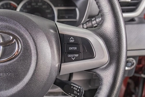 Хетчбэк Toyota Tank 2019 года, 1339000 рублей, Томск